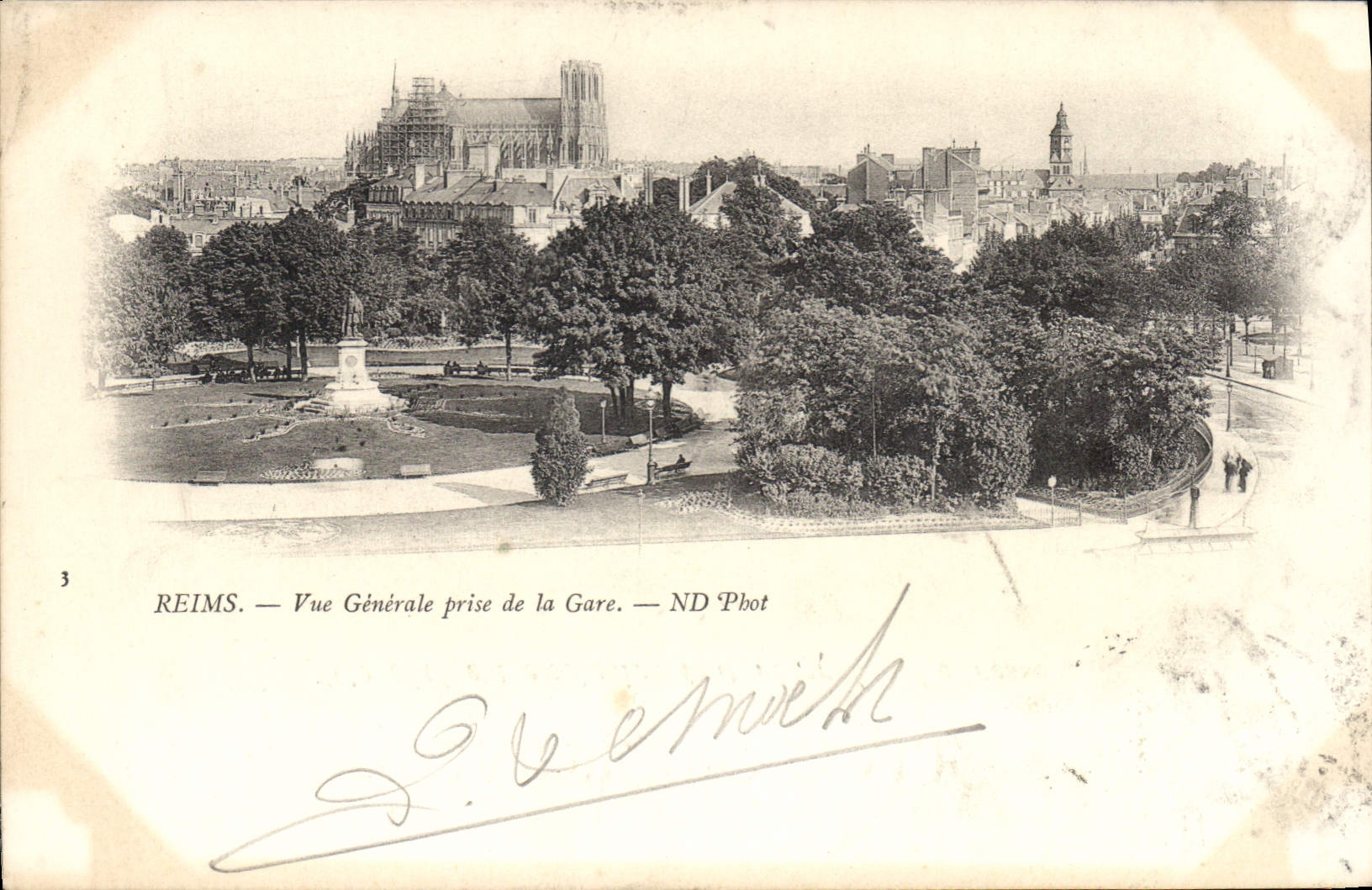 CPA Reims Vue prise de la Gare 