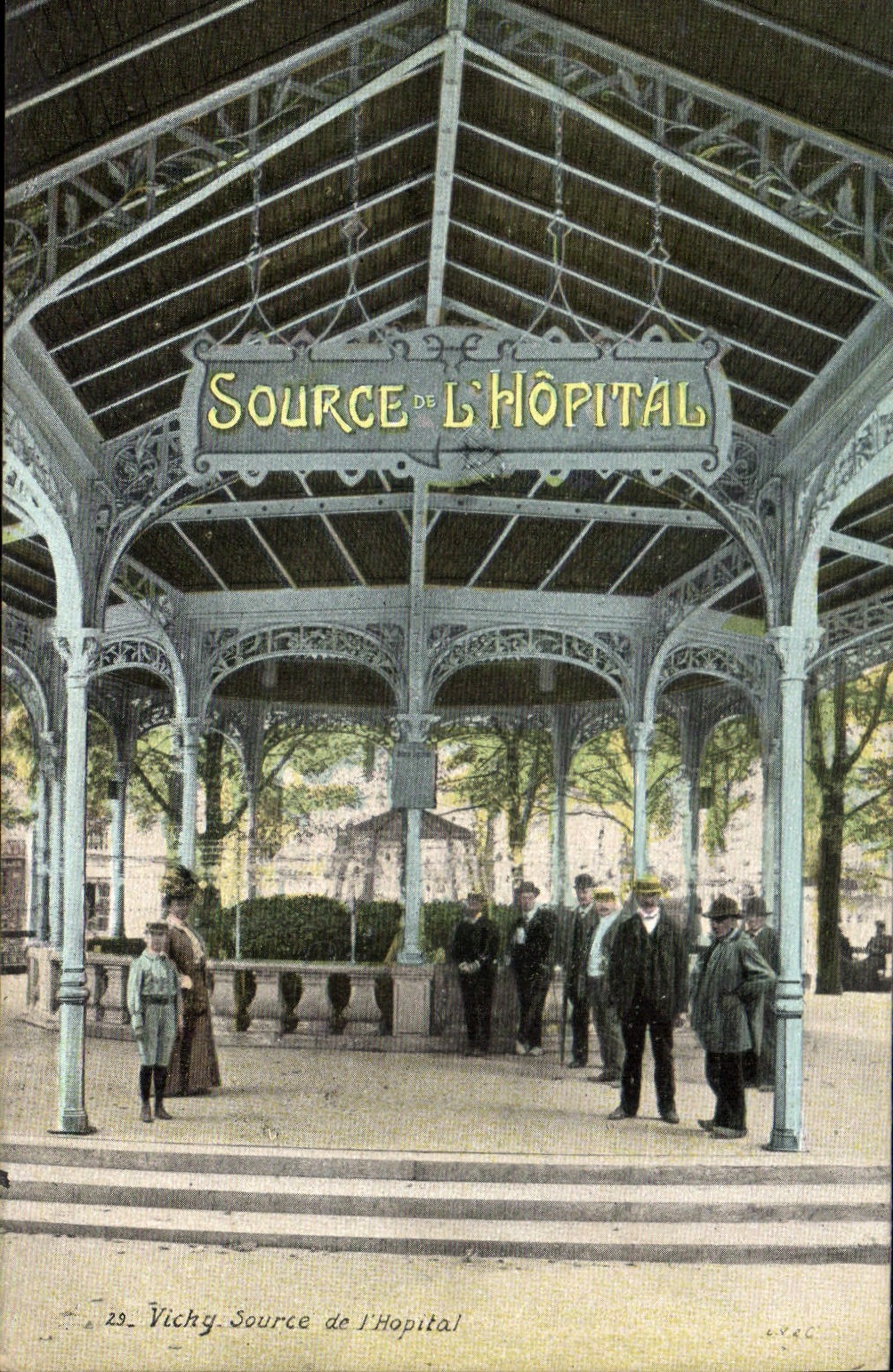 CPA Vichy Source de l'Hopital 
