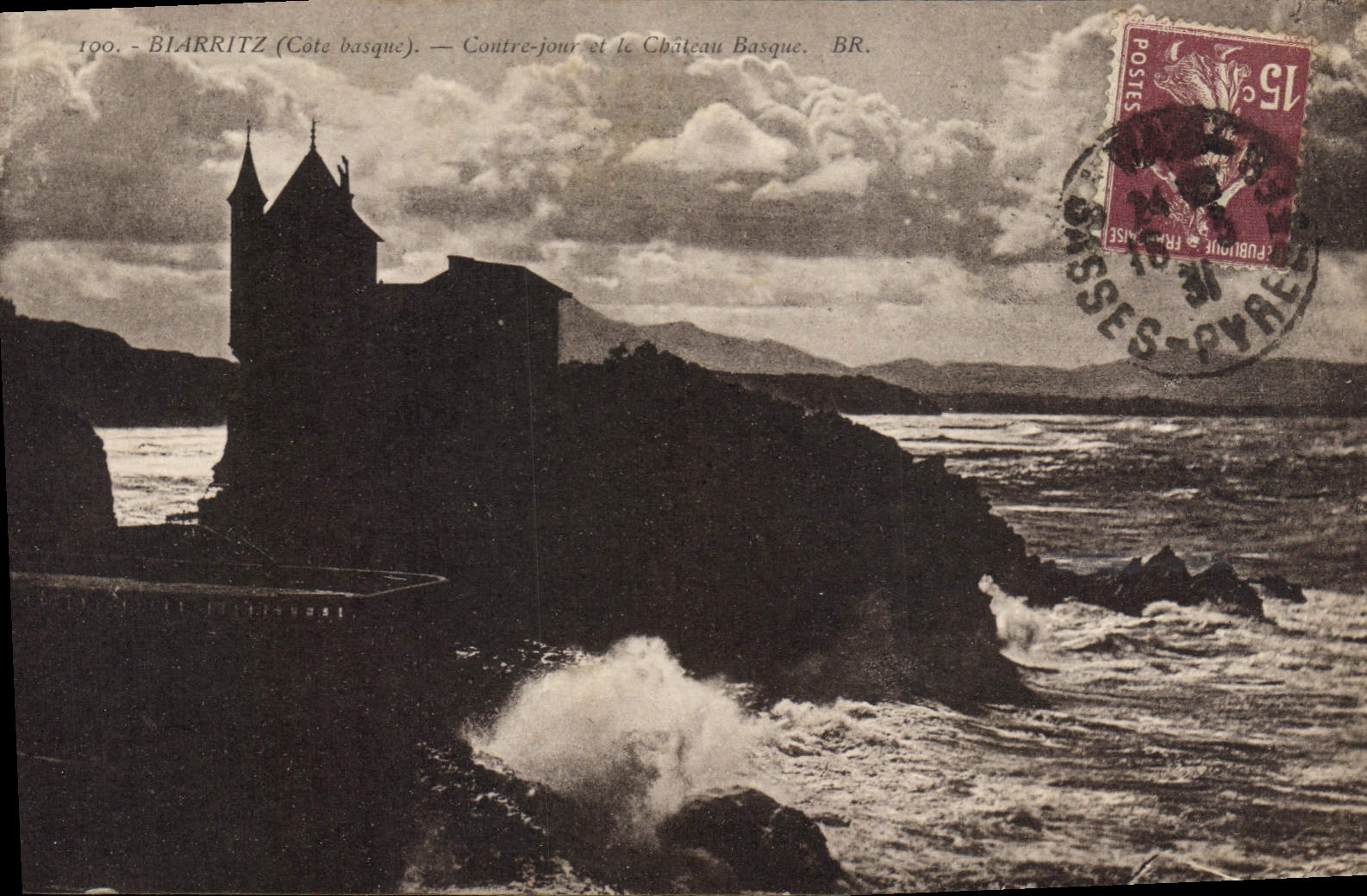 CPA Biarritz Cote Basques Contre jour et le Chateau Basque