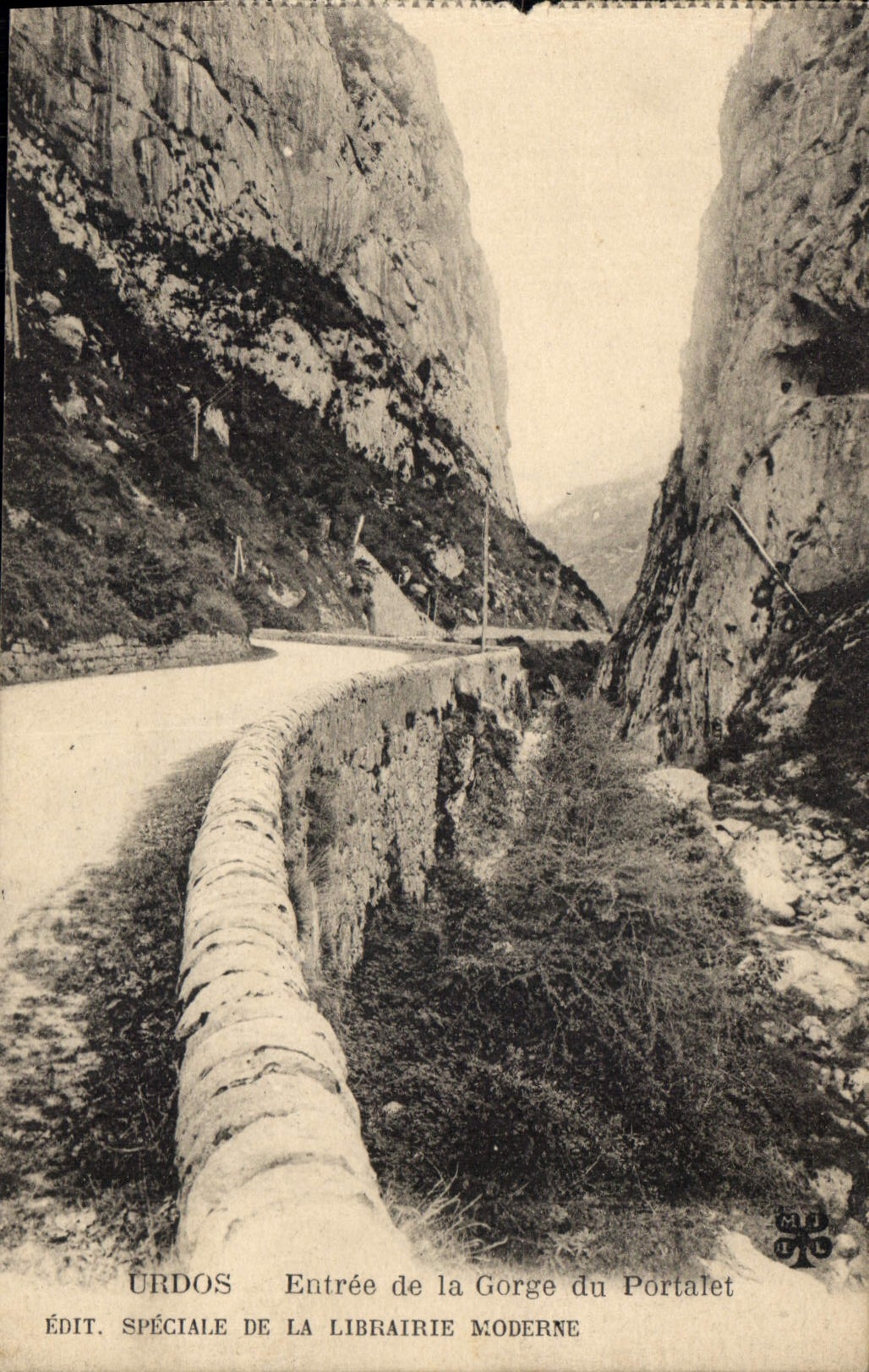 CPA Urdos Entree de la Gorge du Portalet