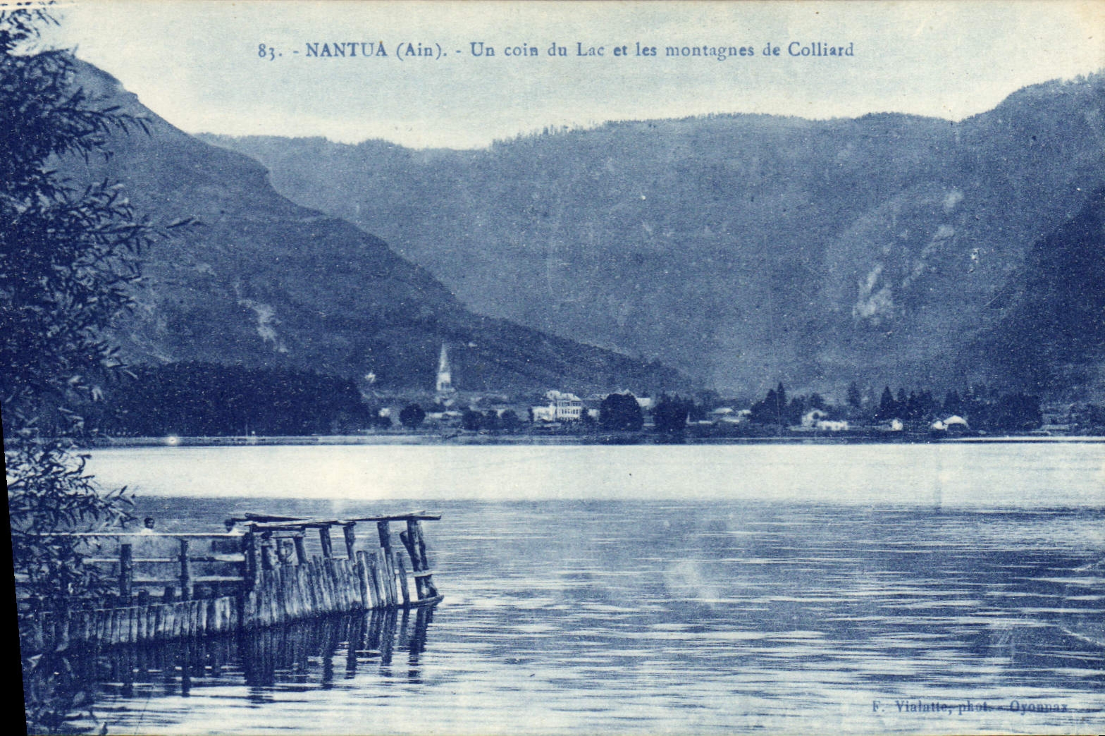 CPA Nantua Ain Un coin du Lac et les montagnes de Colliard