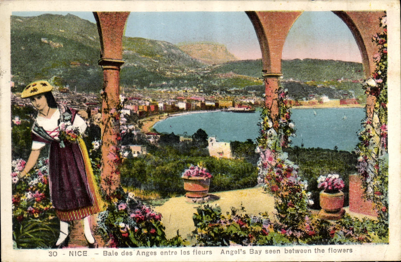 CPA Nice Baie des Anges entre les fleurs 