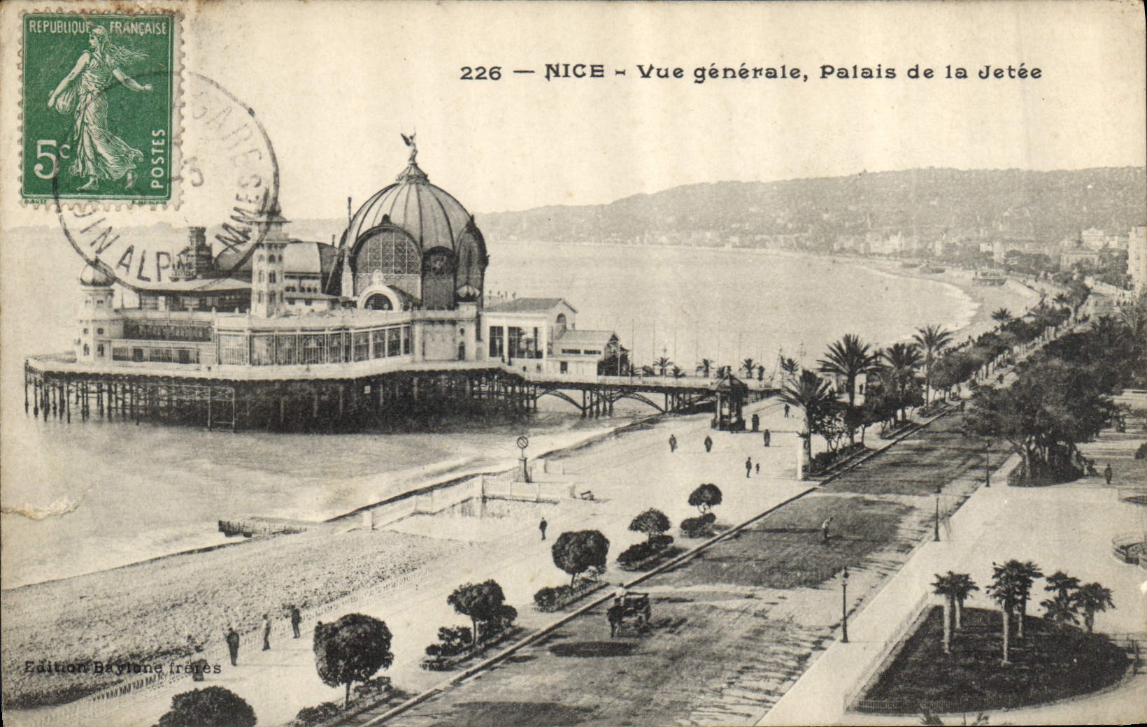 CPA Nice Vue generale Palais de la Jetee
