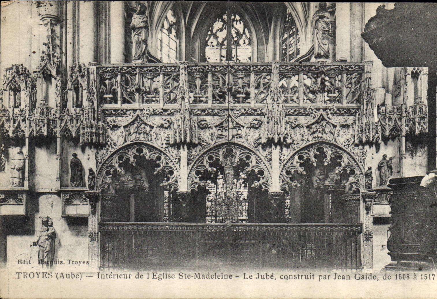 CPA Troyes Aube Interieur de l'Eglise Ste Madeleine Le Jube construit par Jean Gaide 