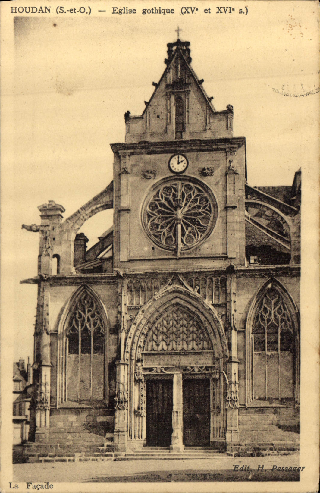 CPA Houdan S et O Eglise gothique 