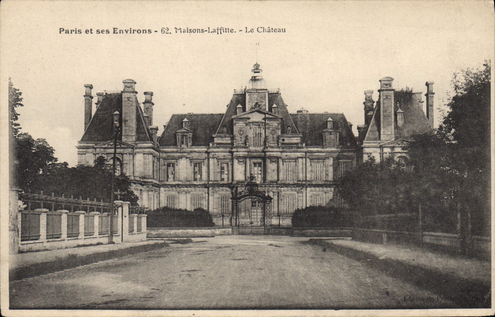 CPA Paris et ses Environs Maisons Laffite Le Chateau 