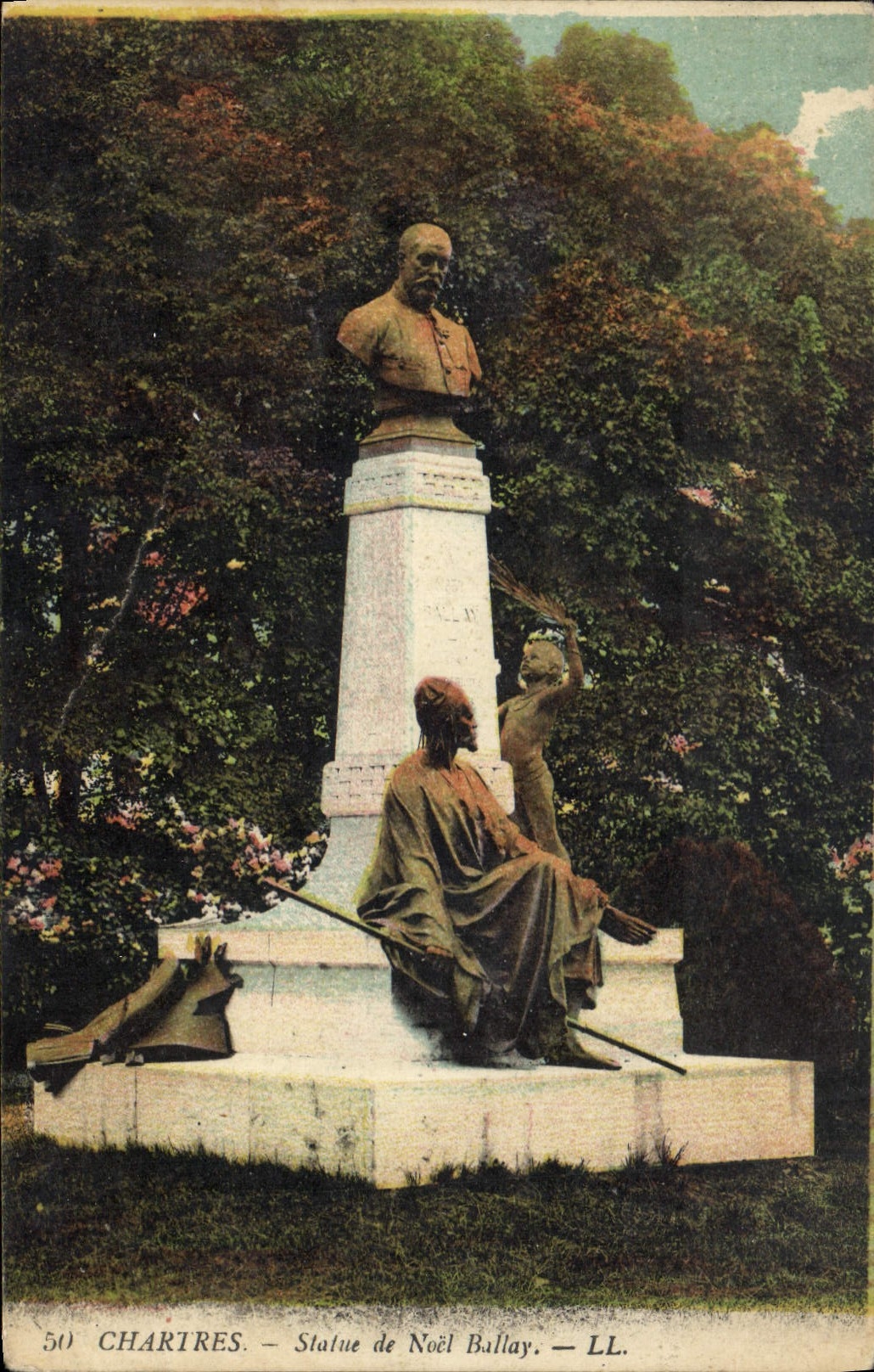 CPA Chartres Statue de Noel Ballay 
