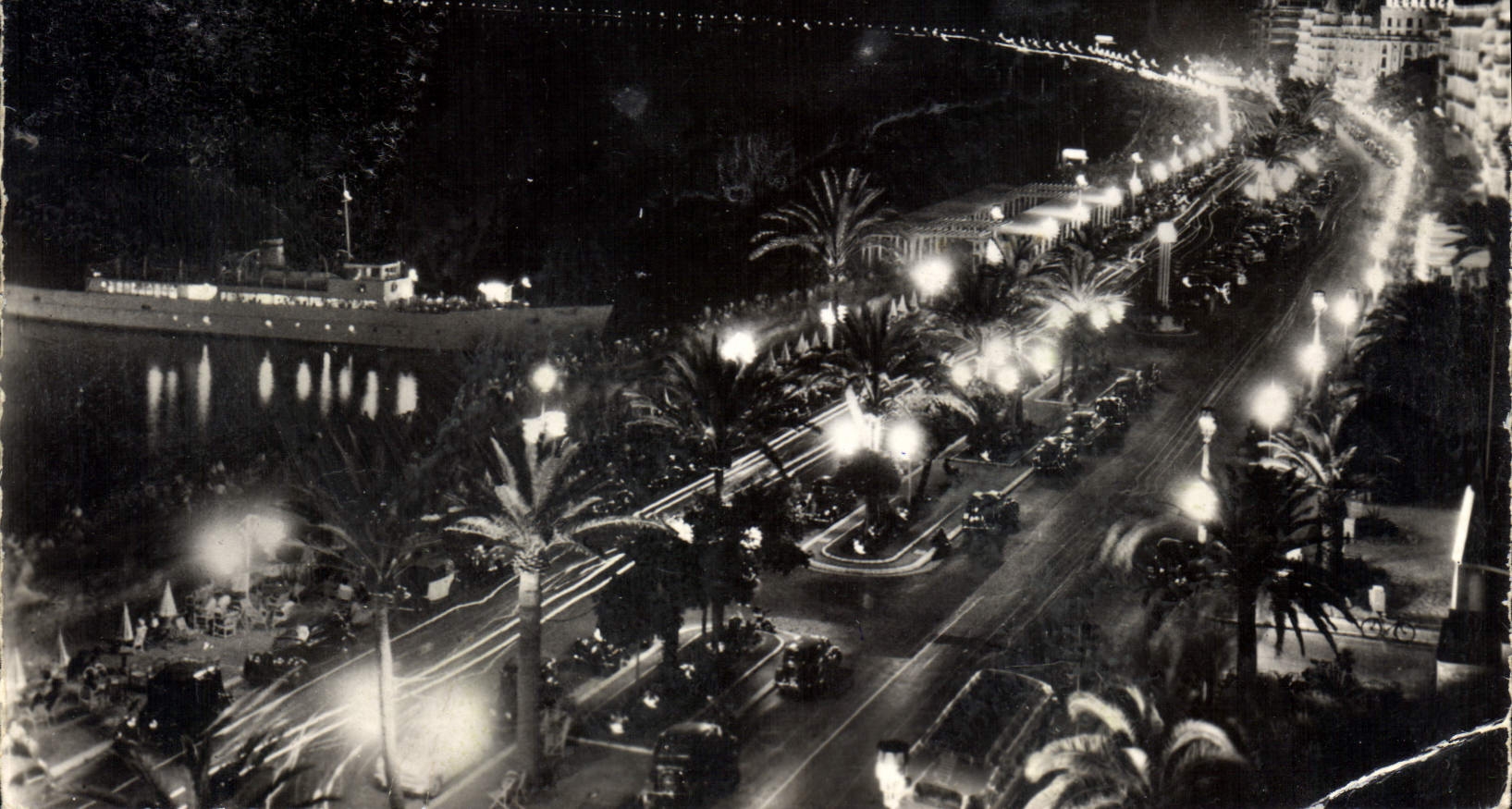 CPA Nice la nuit La Promenade des Anglais 