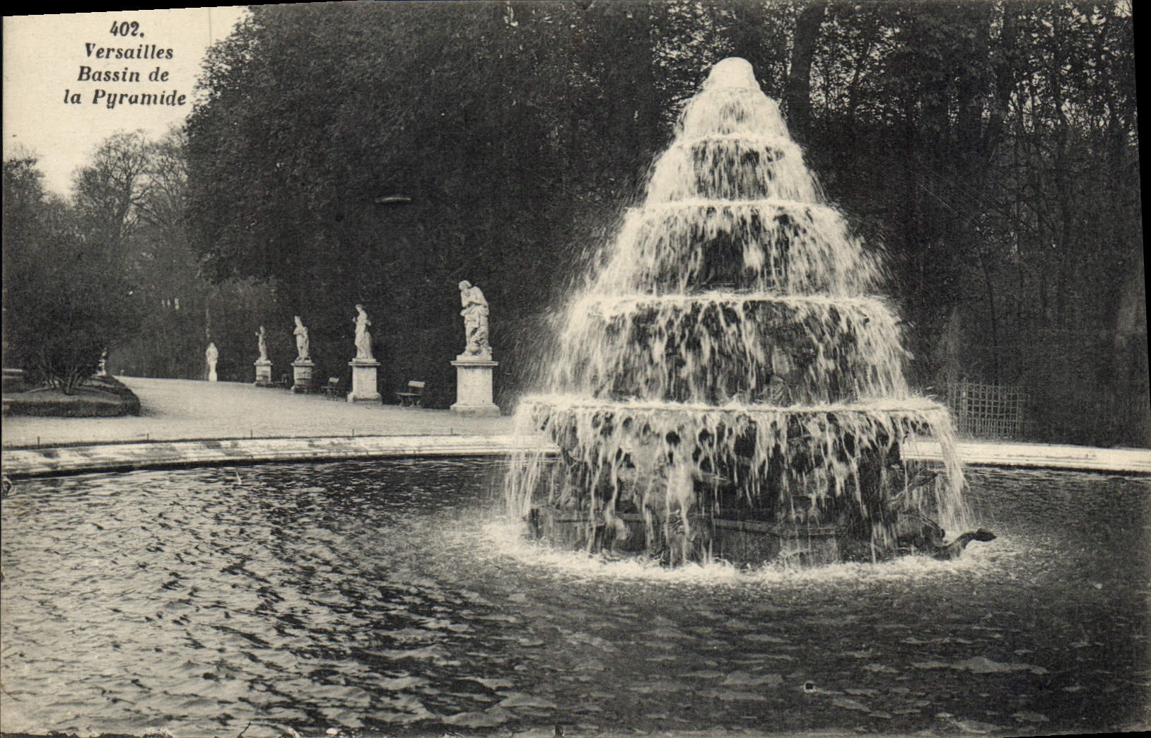 CPA Versailles Bassin de la Pyramide 