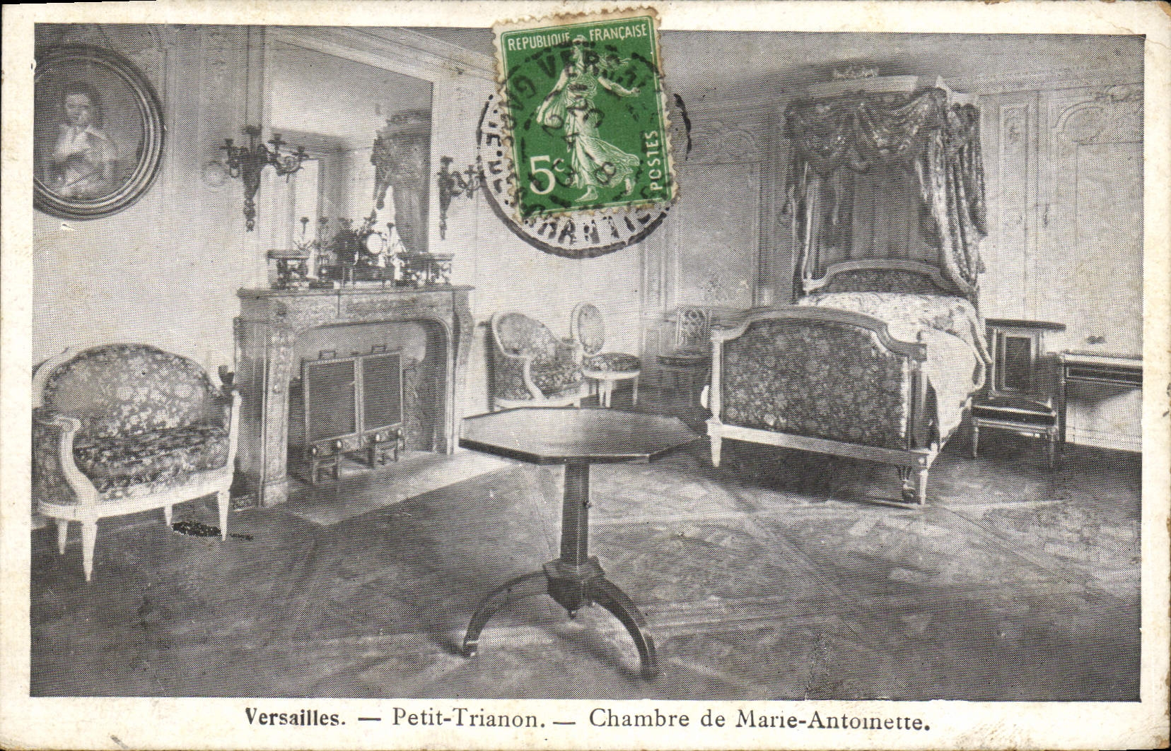 CPA Versailles Petit Trianon Chambre de Marie Antoinette 