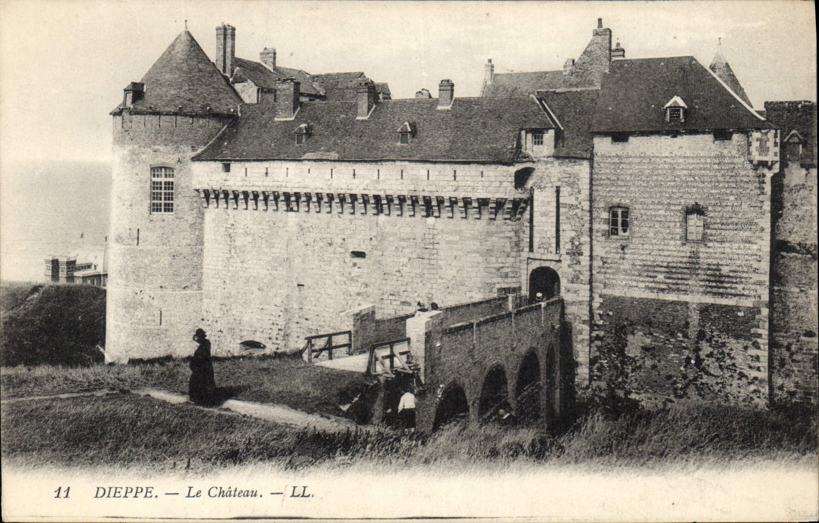 CPA Dieppe Le Chateau 