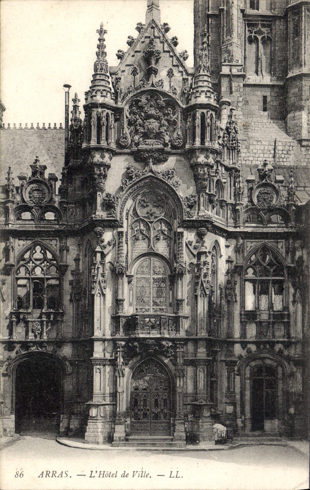 CPA Arras L'Hotel de Ville 