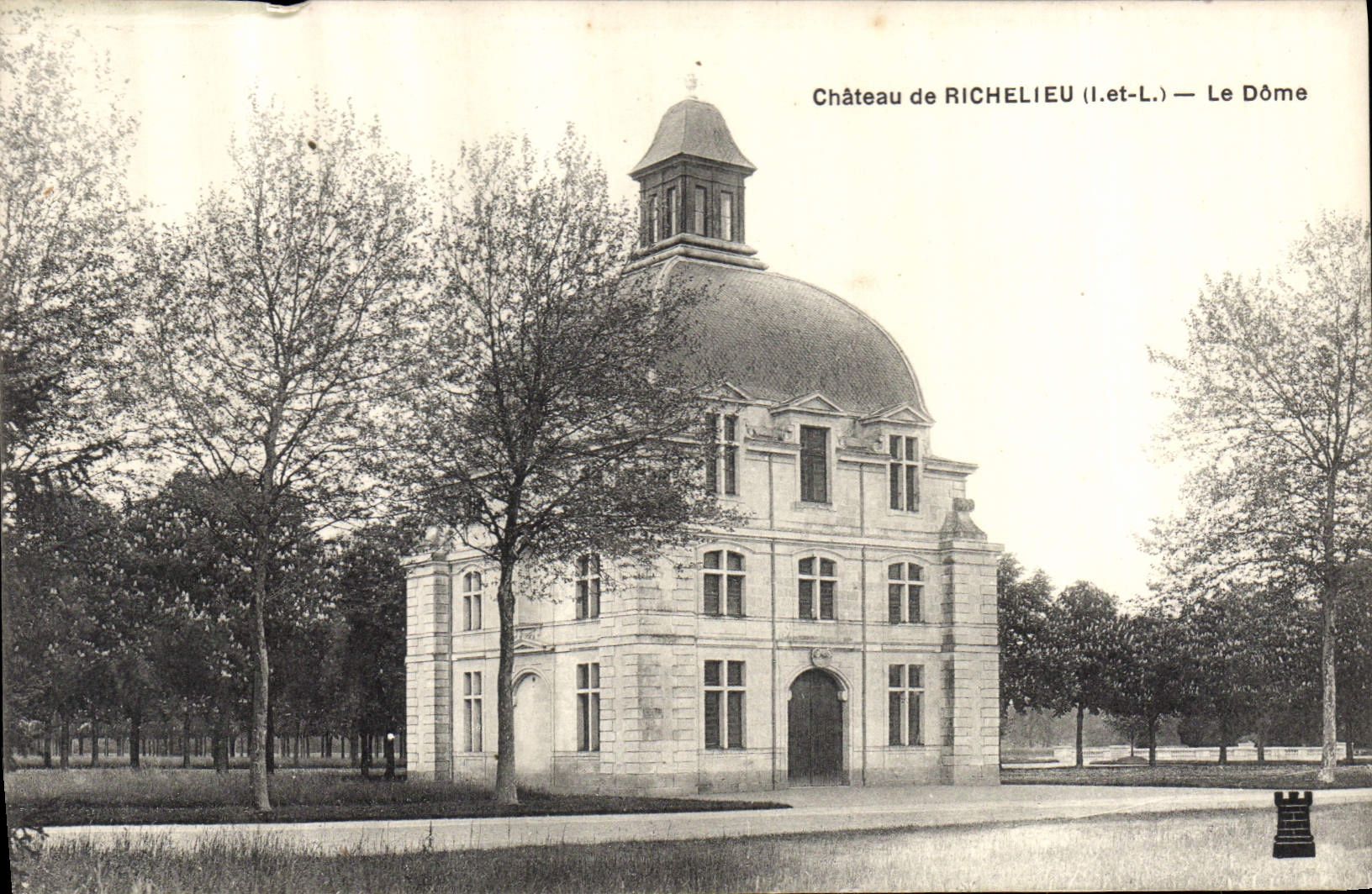 CPA Chateau de Richelieu I et L Le Dome 