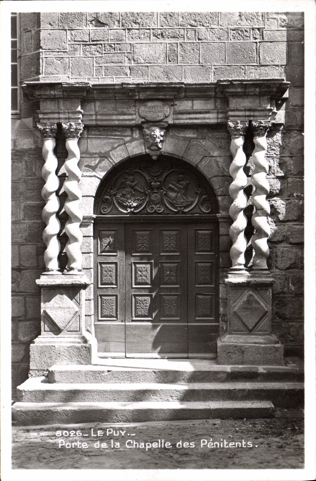 CPA Le Puy Porte de la Chapelle des Penitents 
