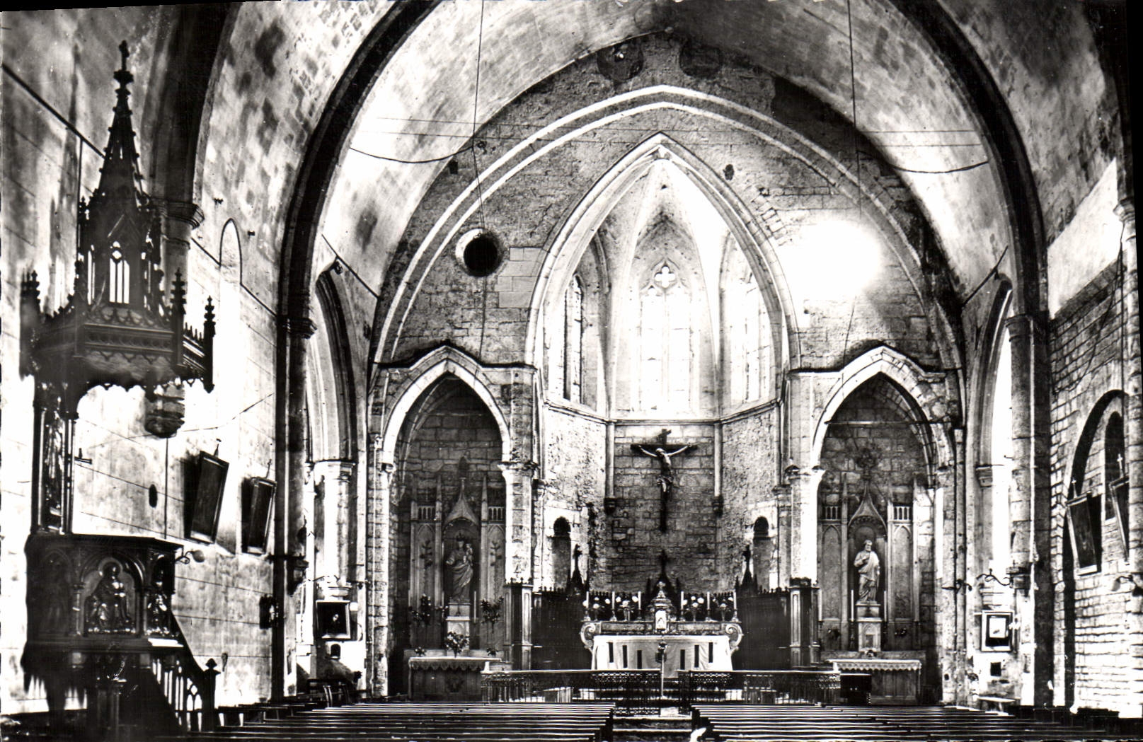 CPA Frontignan Herault L'Interieur de l'Eglise 