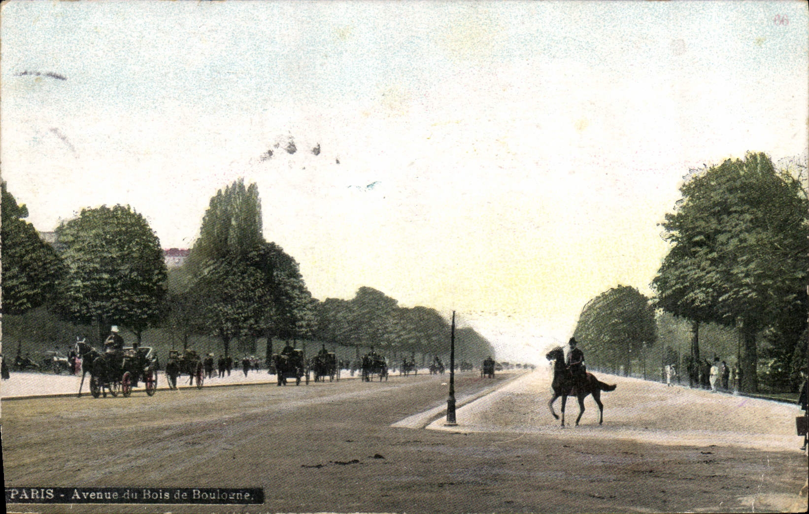 CPA Paris Avenue du Bois de Boulogne 