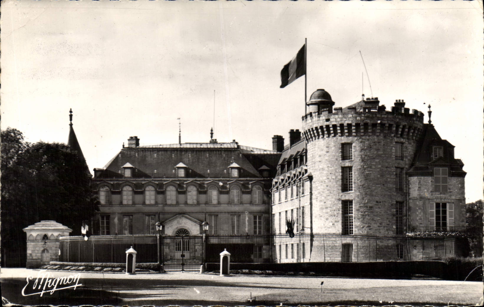 CPA Rambouillet S et O Residence Presidentielle 