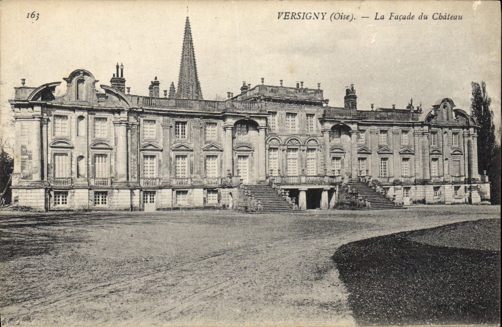 CPA Versigny Oise La Facade du Chateau