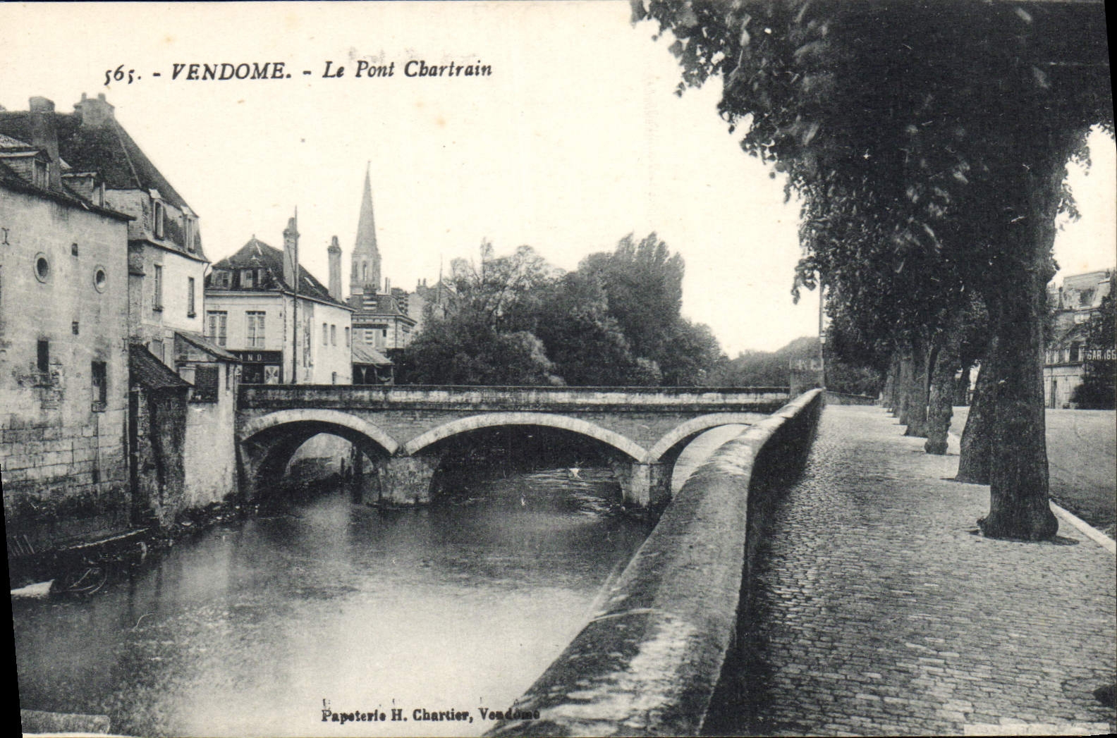 CPA Vendome Le Pont Chartrain 