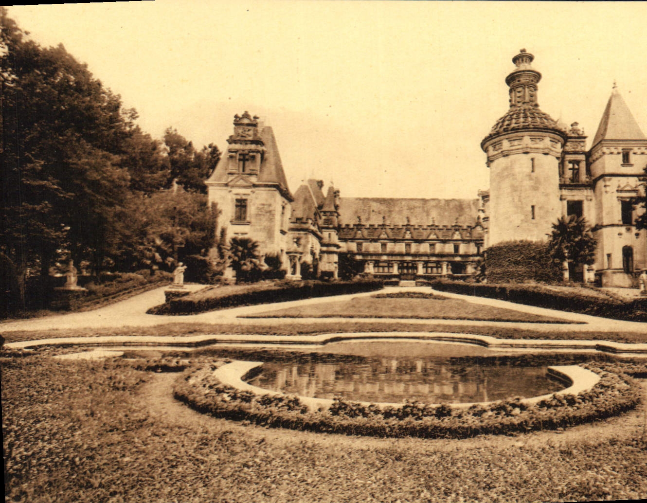 CPA Architecture d'Aunis et Saintonage Usson pres Pons 