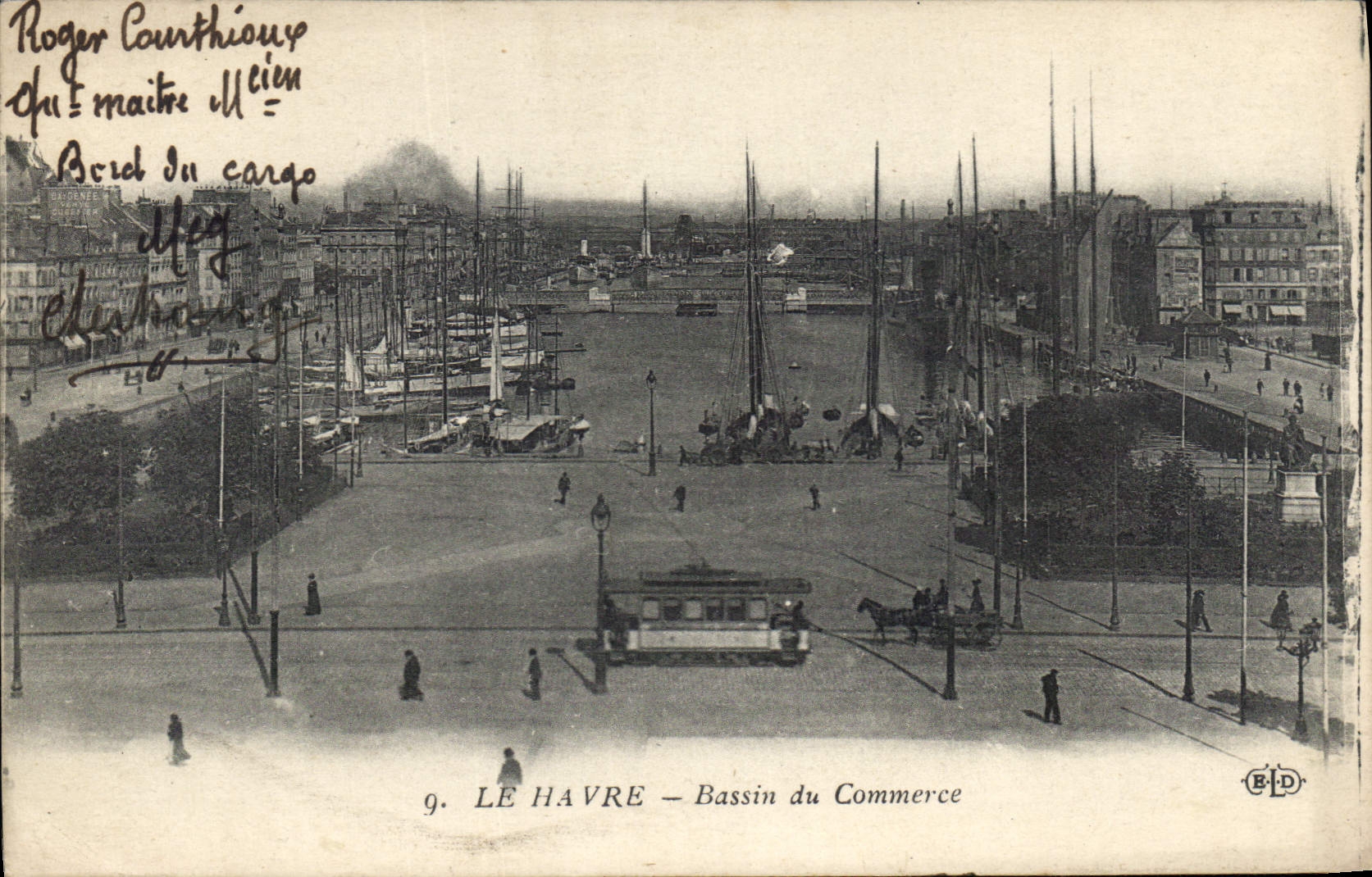 CPA Le Havre Bassin du Commerce 