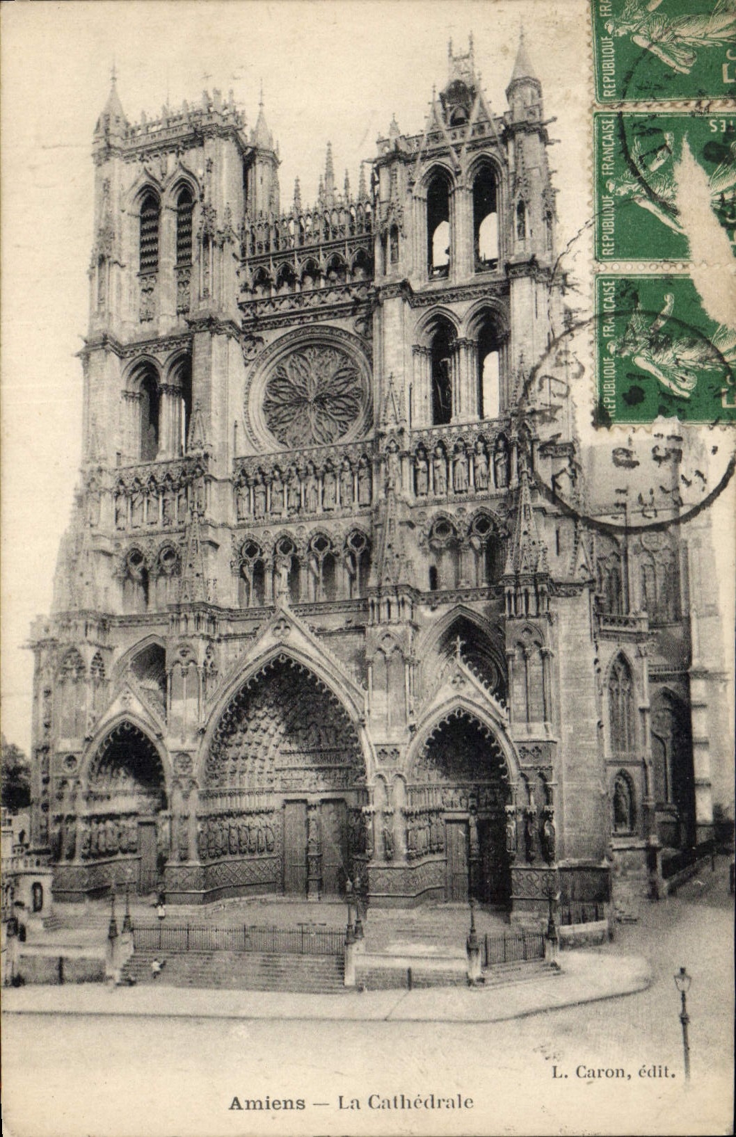 CPA Amiens La Cathedrale 