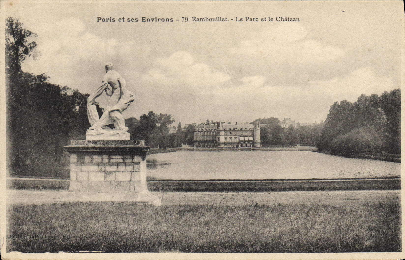 CPA Paris et ses Environs Rambouillet Le Parc et le Chateau