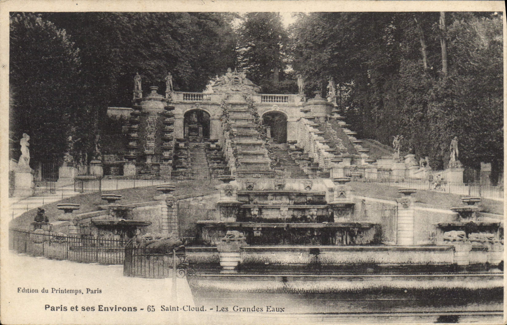 CPA Paris et ses Environs Saint Cloud Les Grandes Eaux 