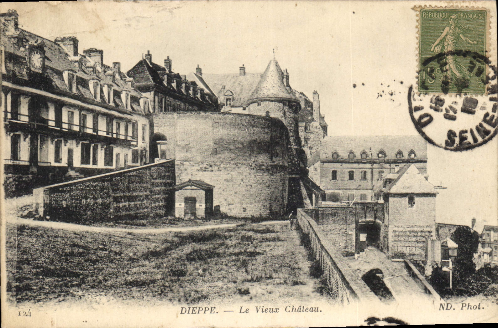 CPA Dieppe Le Vieux Chateau 