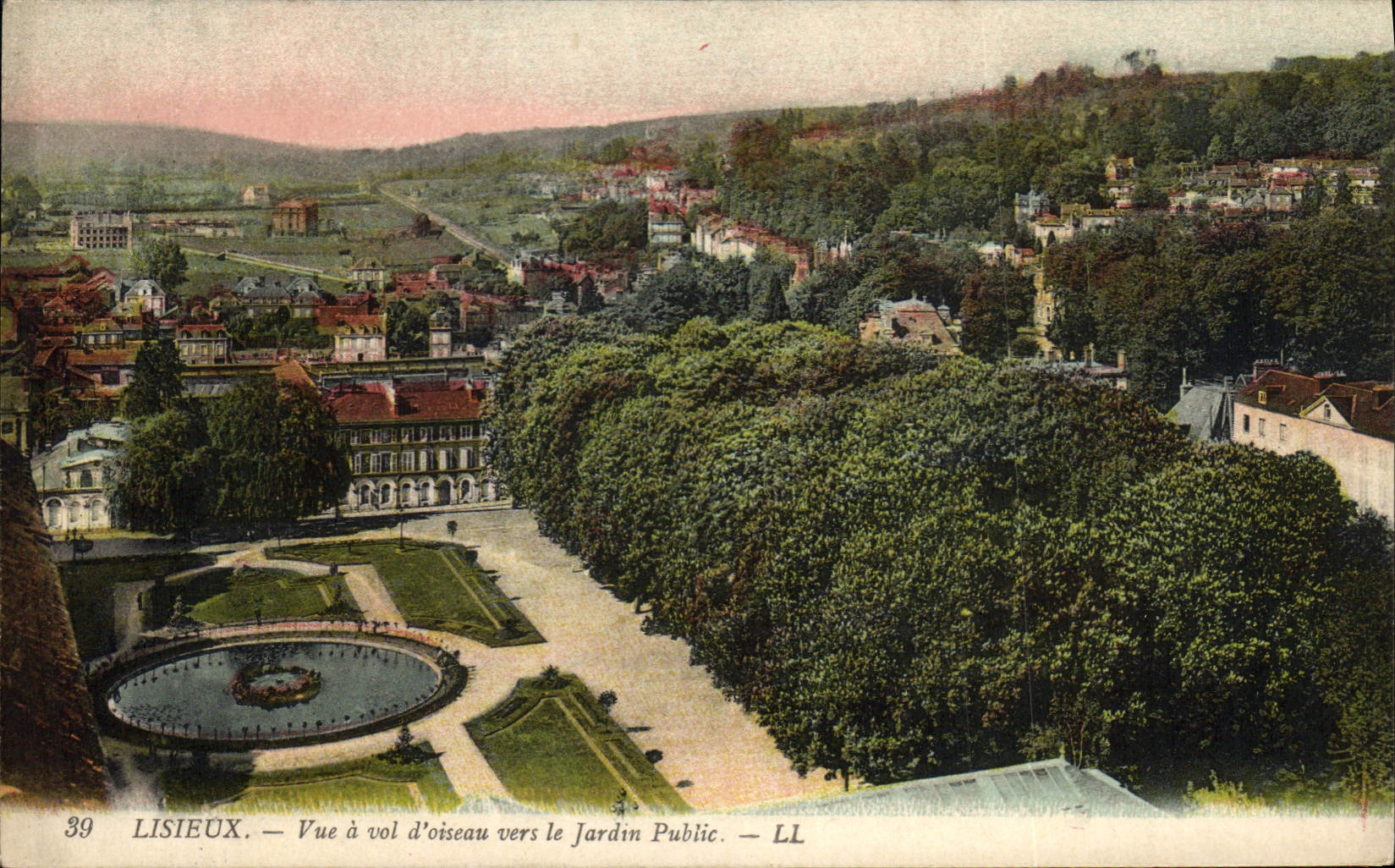 CPA Lisieux Vue a sol d'oiseau vers le Jardin Public