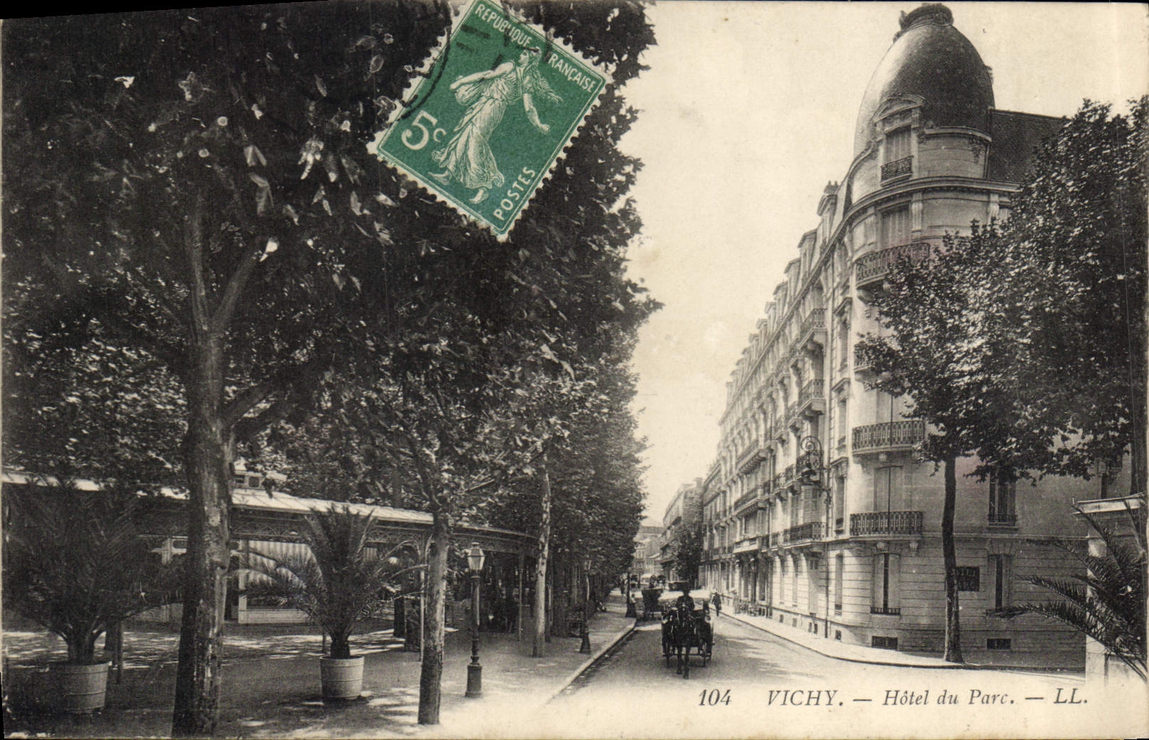 CPA Vichy hotel du Parc 