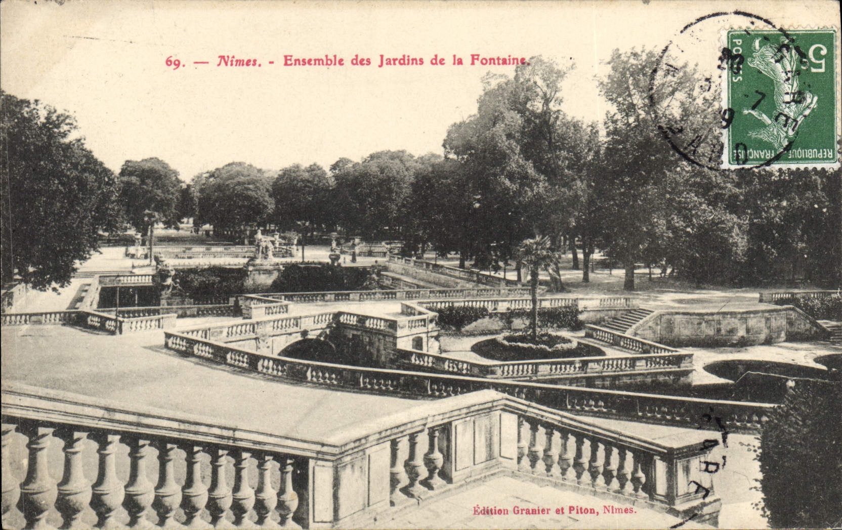 CPA Nimes Ensemble des Jardins de la Fontaine