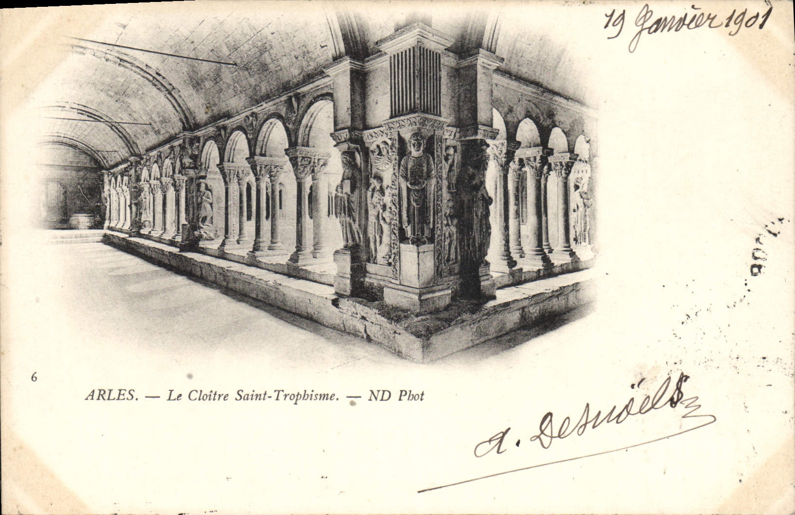 CPA Arles Le Cloitre Saint Trophisme 