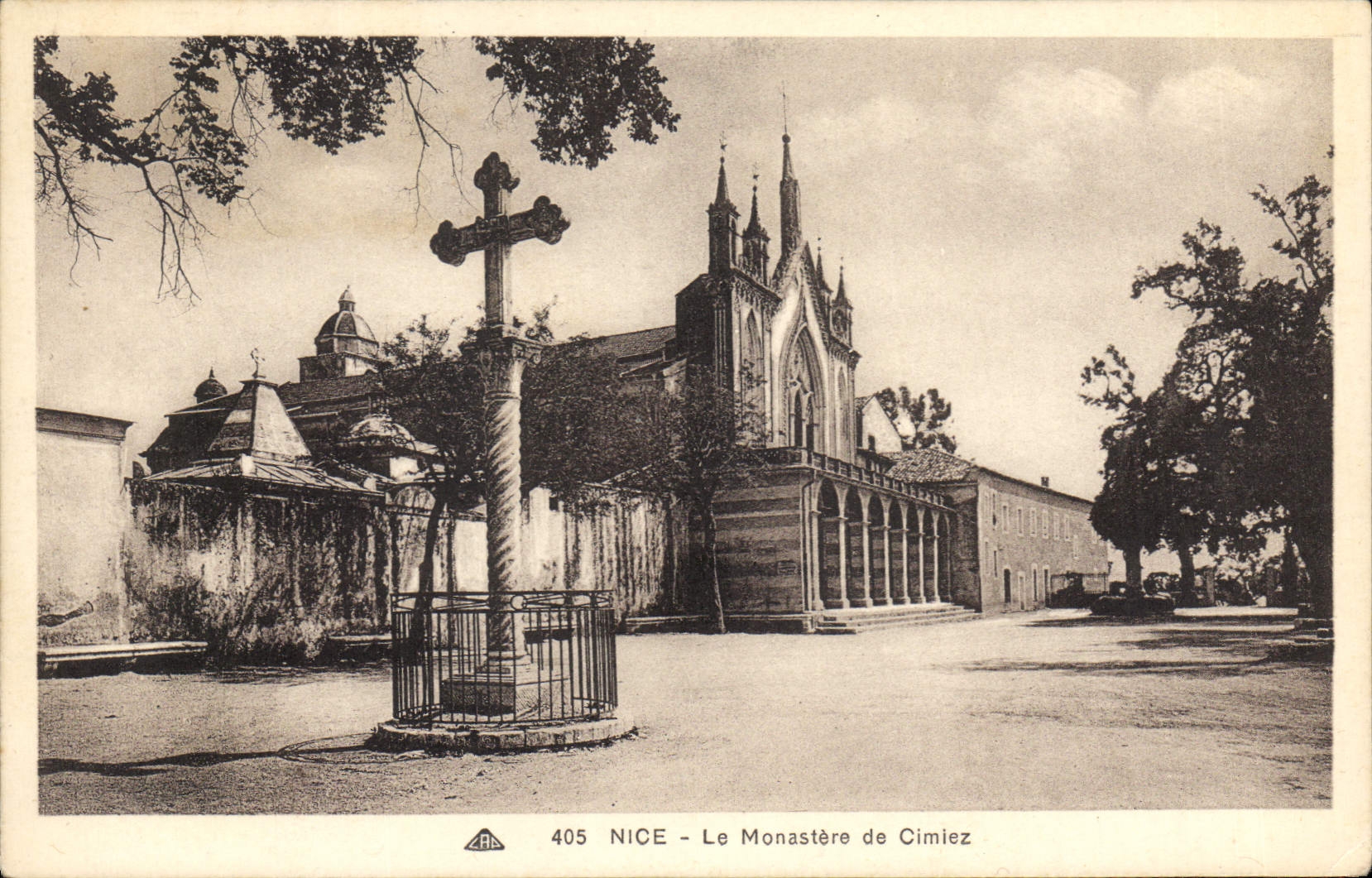 CPA Nice le Monastere de Cimiez 