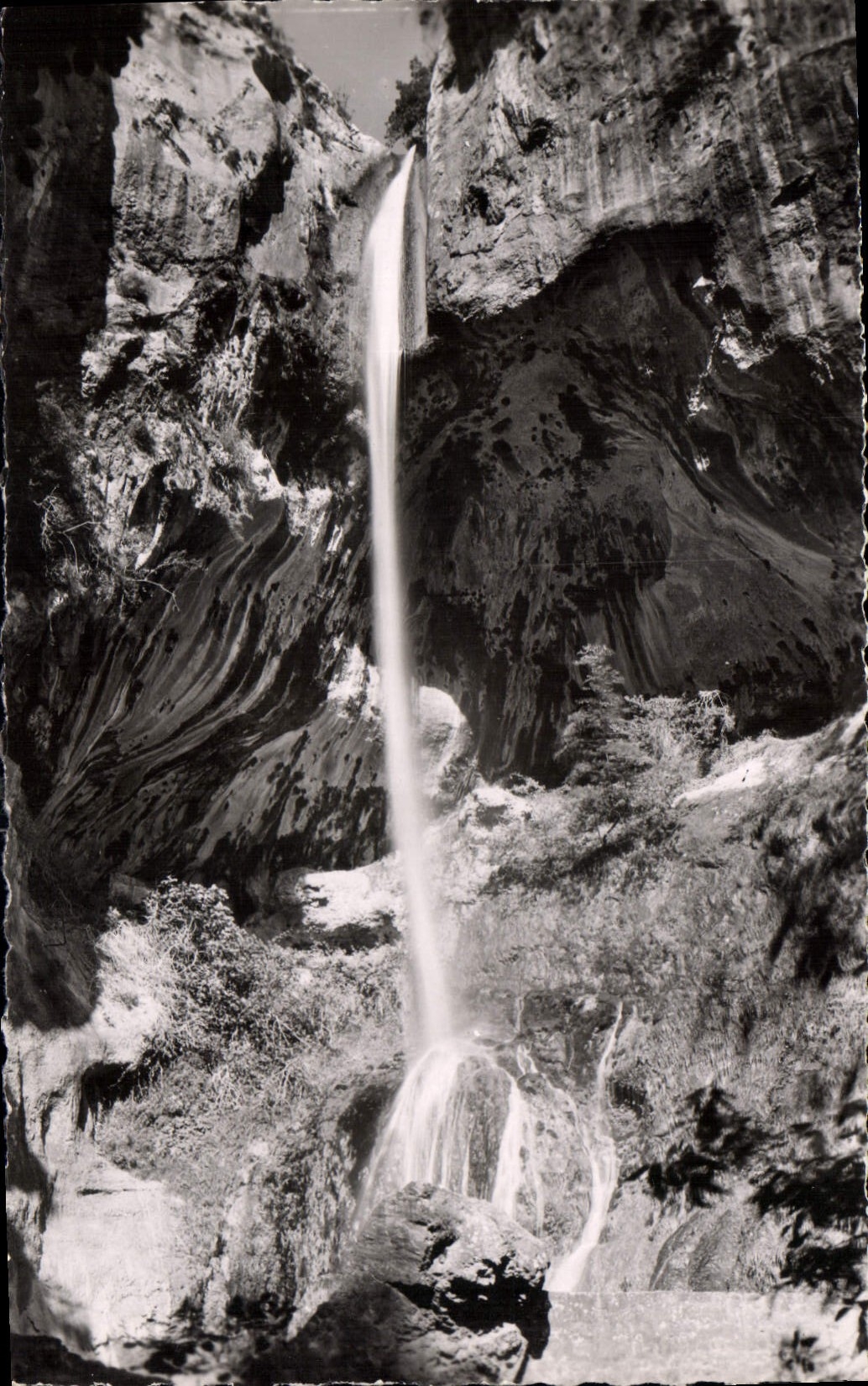 CPA Les Gorges du Loup Cascade de Courmes 