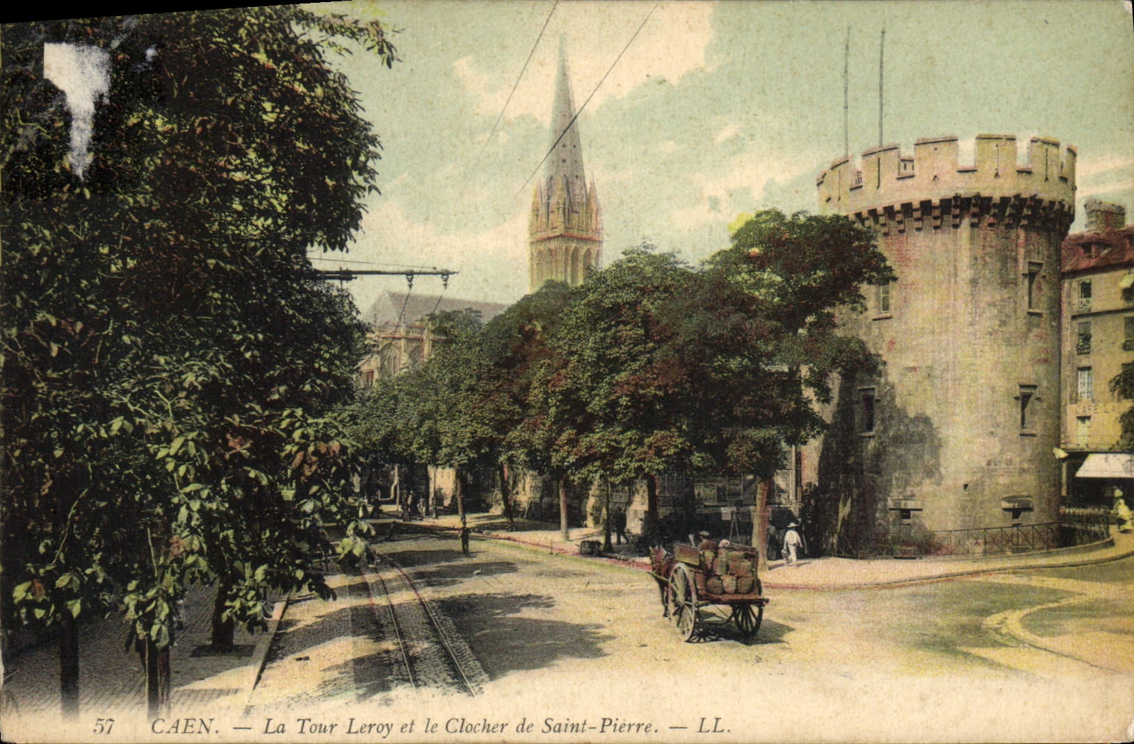 CPA Caen la Tour Leroy et le Clocher de Saint Pierre 
