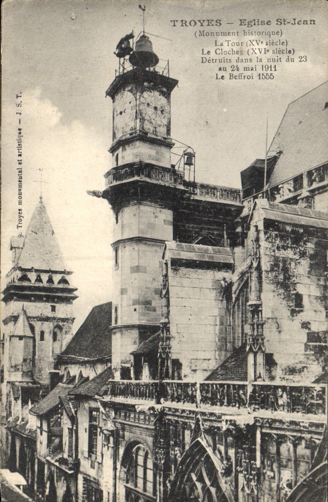 CPA Troyes Eglise St Jean Monument historique la Tour XV siecle le Clocher XVI siecle detruits dans 