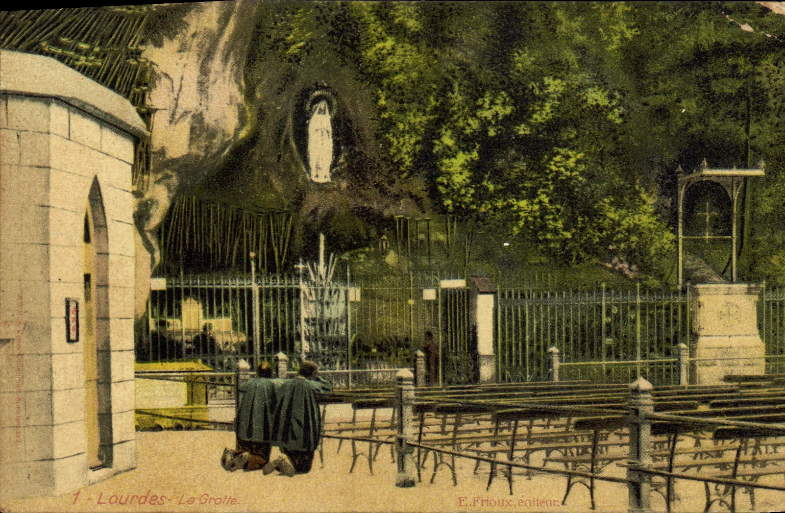 CPA Lourdes la Grotte