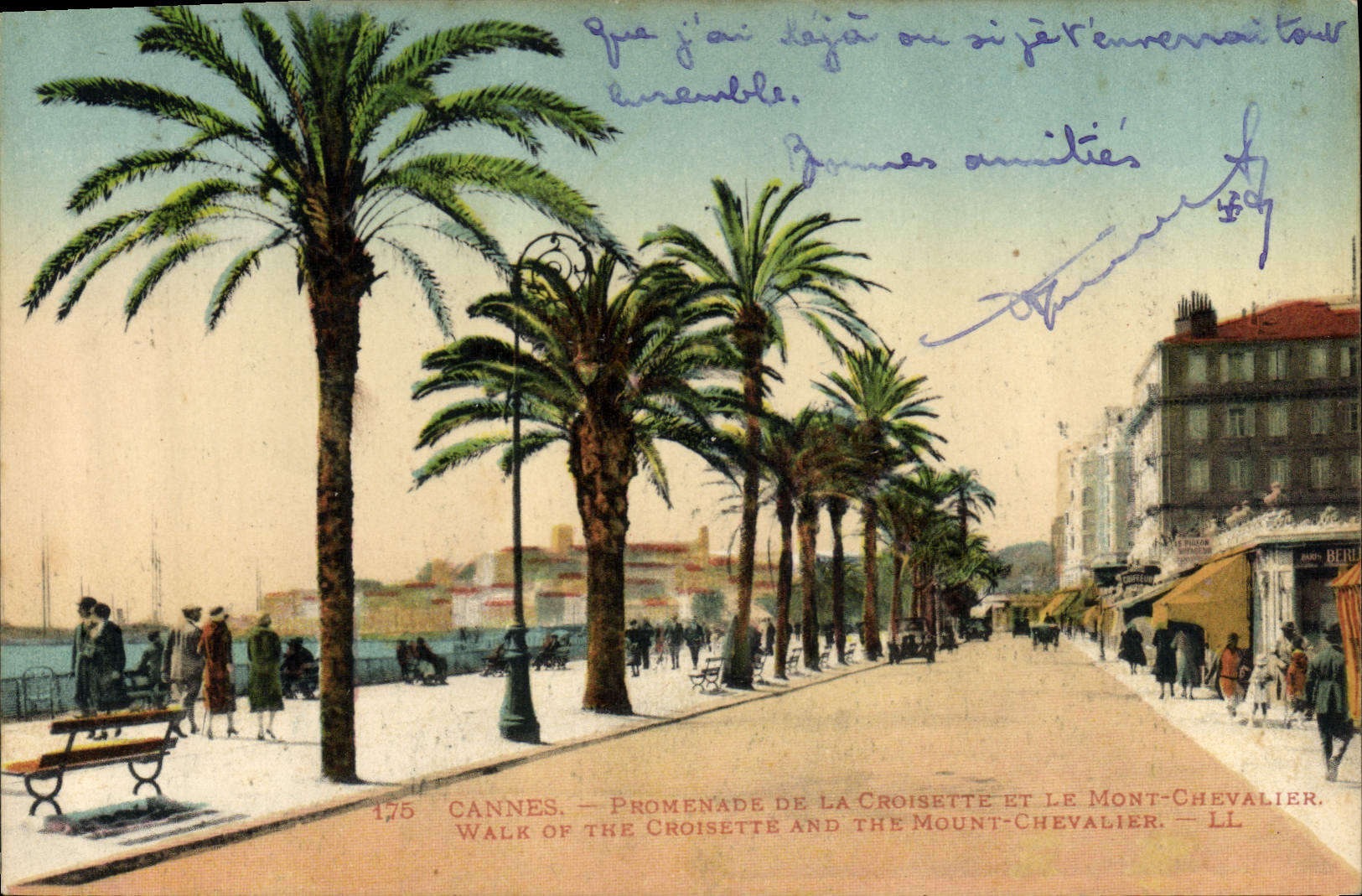 CPA Cannes Promenade de la Croisette et le Mont Chevalier