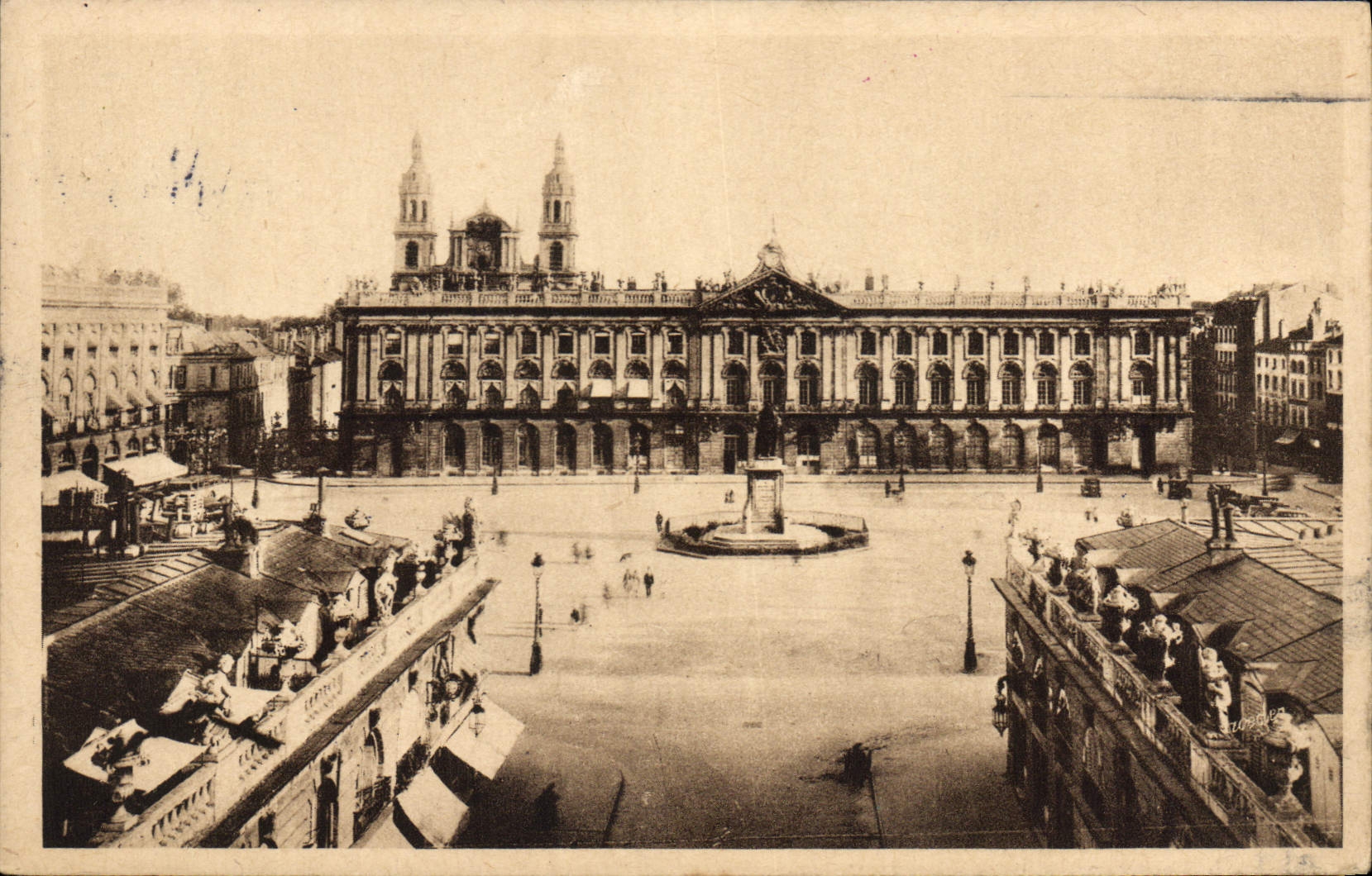 CPA Nancy La Place Stanislas vue de l'Arc de Triomphe