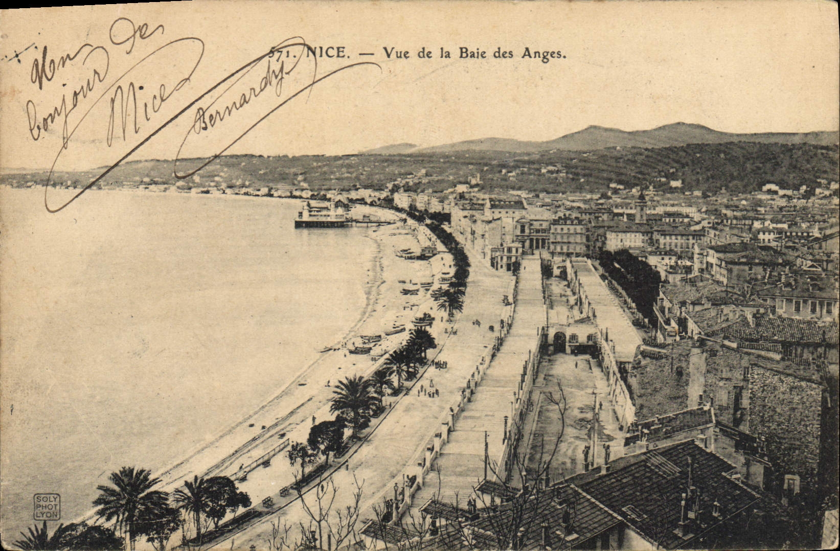 CPA Nice Vue de la Baie des Anges 