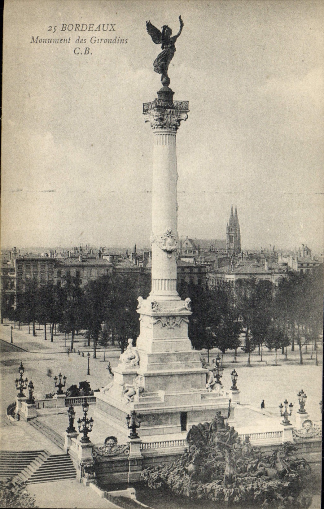 CPA Bordeaux Monument des Girondins 