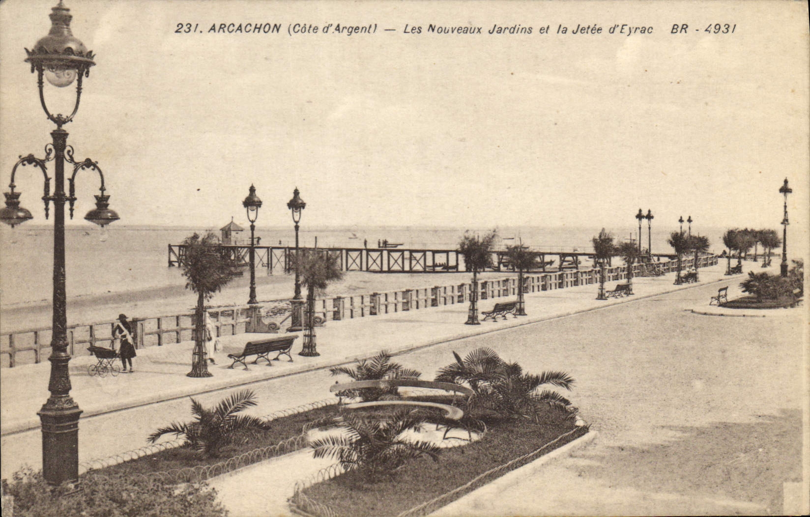 CPA Arcachon Cote d'Argent Les Nouveaux Jardins et la Jetee d'Eyrac