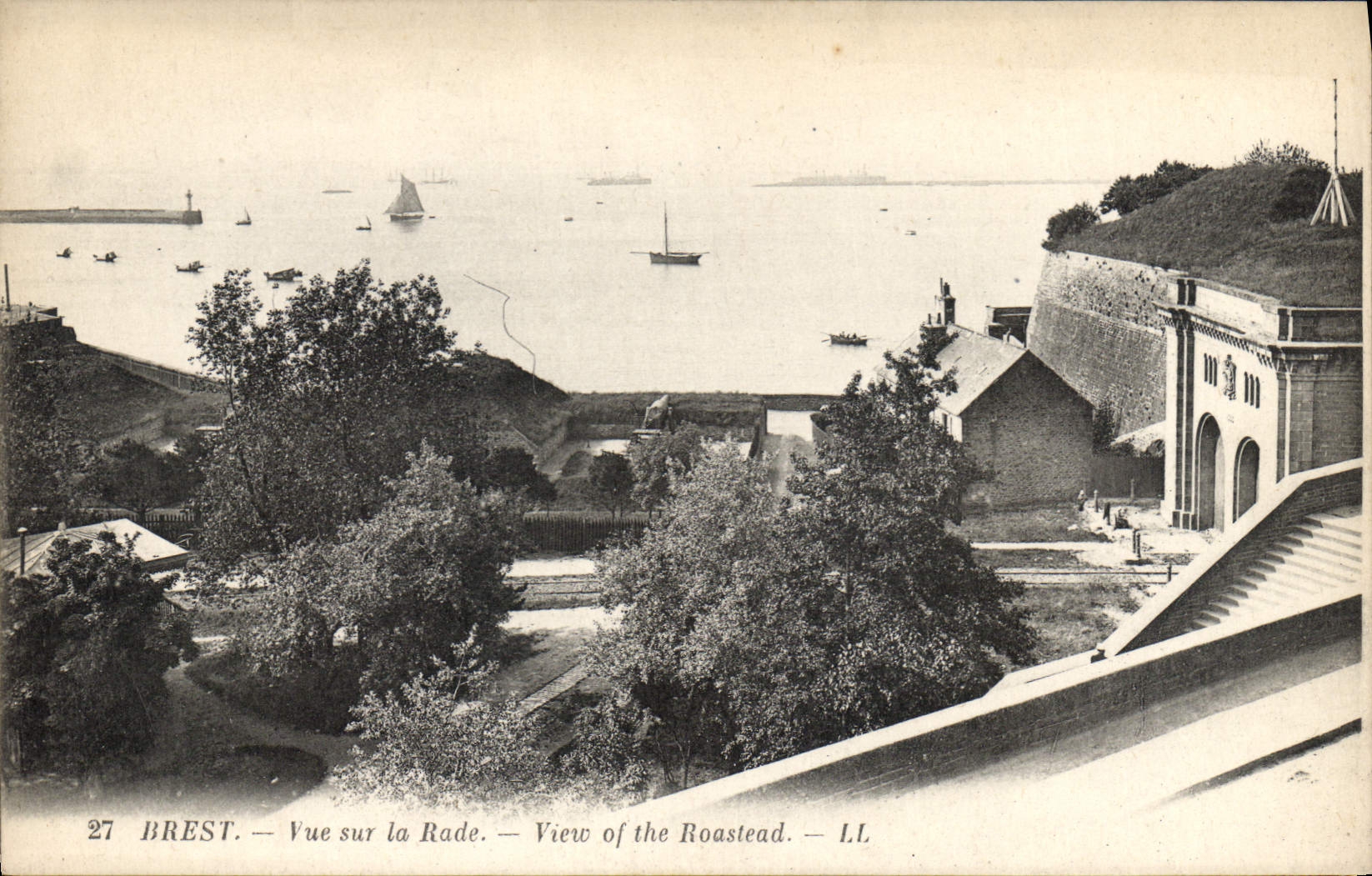 CPA Brest Vue sur la Rade 