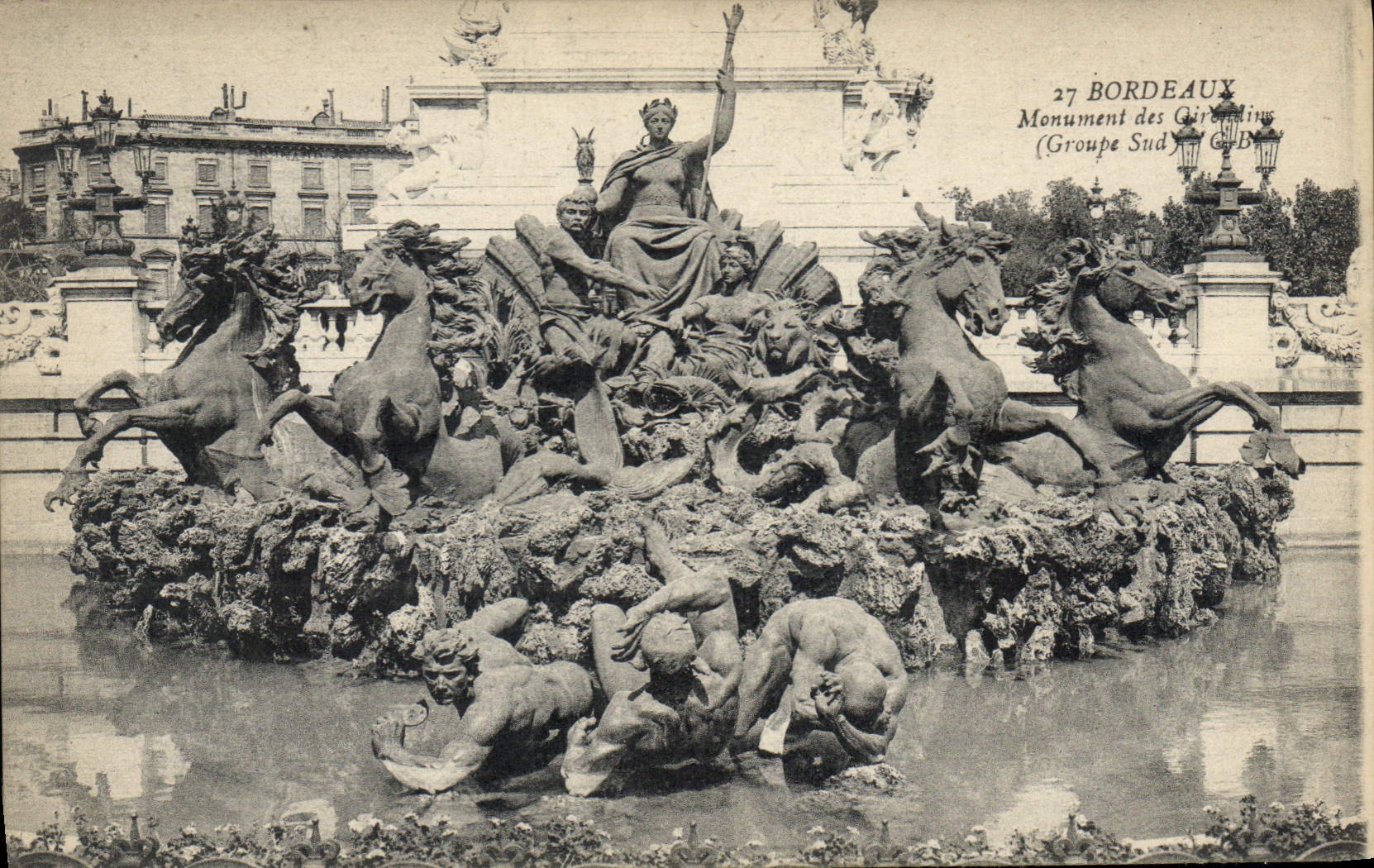 CPA Bordeaux Monument Groupe de Sud 