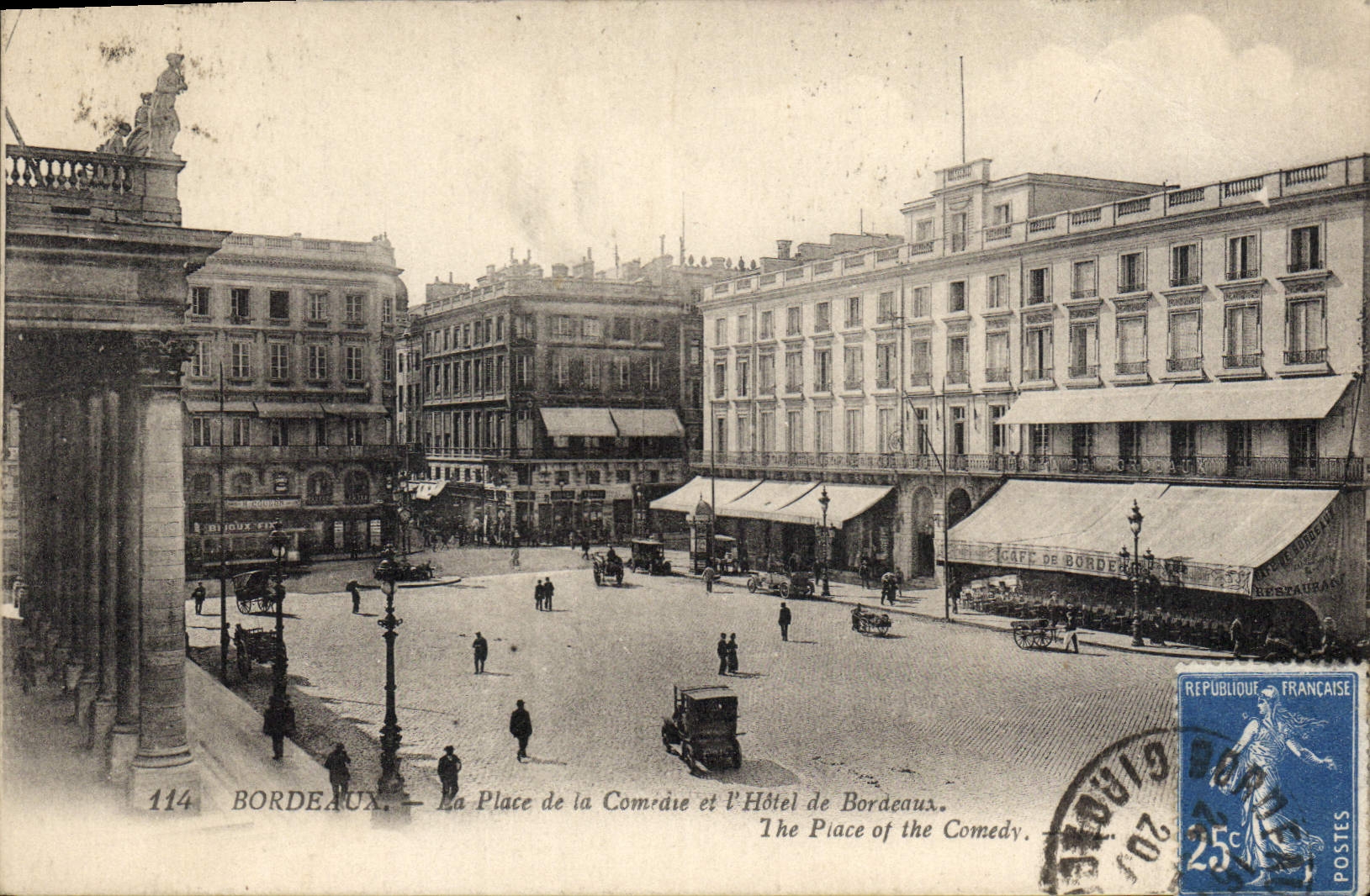 CPA Bordeaux La Place de la l'Hotel de Bordeaux 