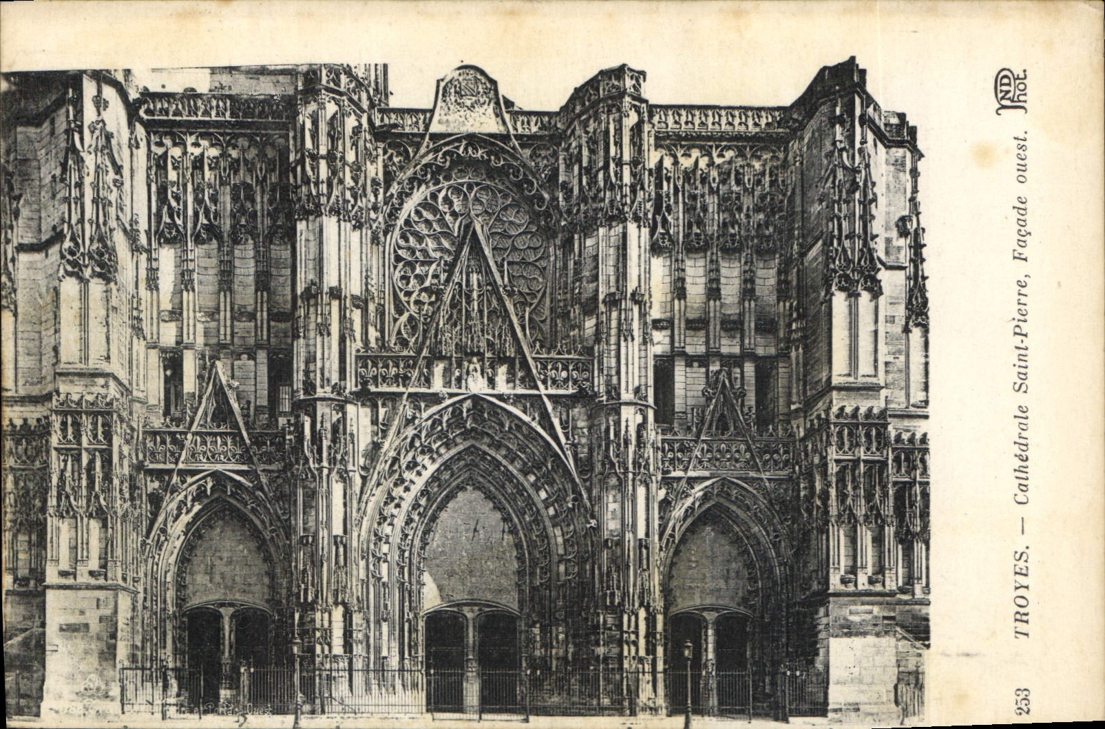 CPA Troyes Cathedrale Saint Pierre Facade ouest 
