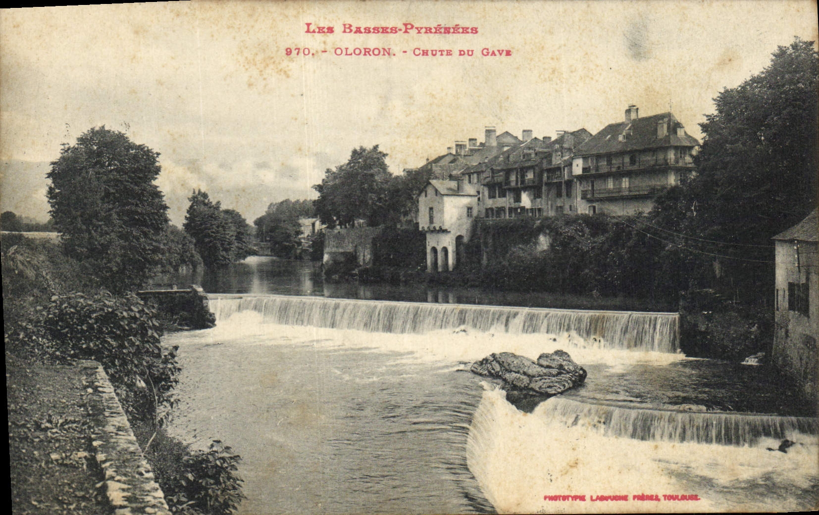 CPA Les Basses Pyrenees Oloron Chute du Gave 