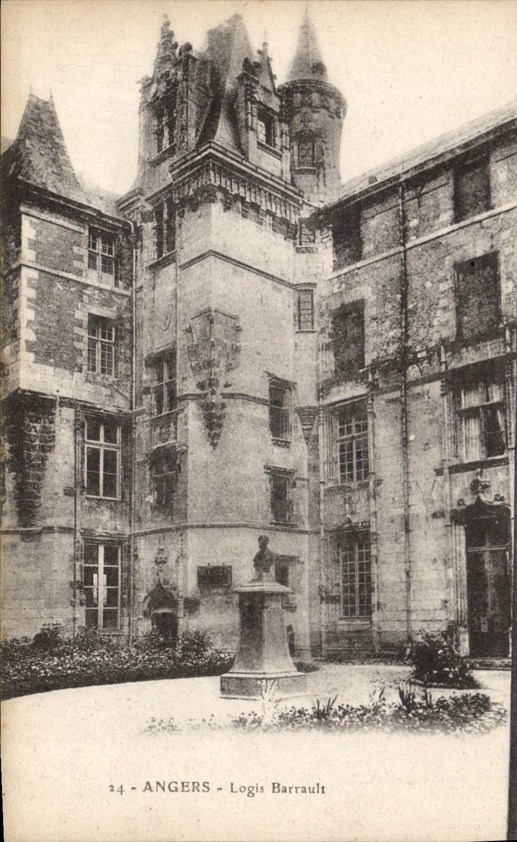 CPA Angers Logis Barrault 