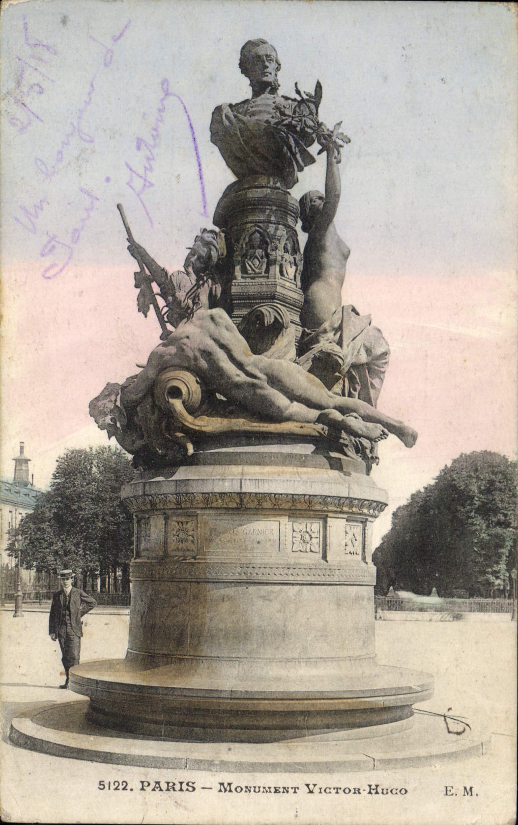 CPA Paris Monument Victor Hugo